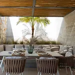 Villa Stone *