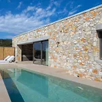 Villa Stone *