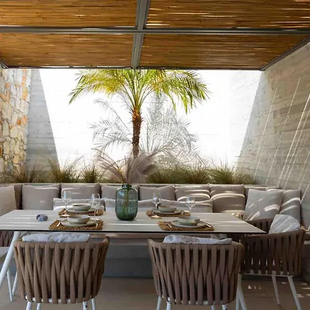 Villa Stone *