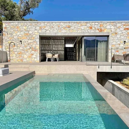 Villa Stone