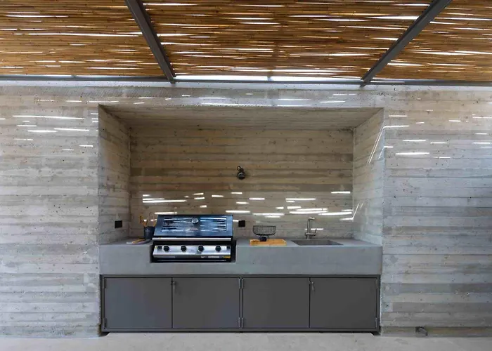 Villa Stone Skiathos Town